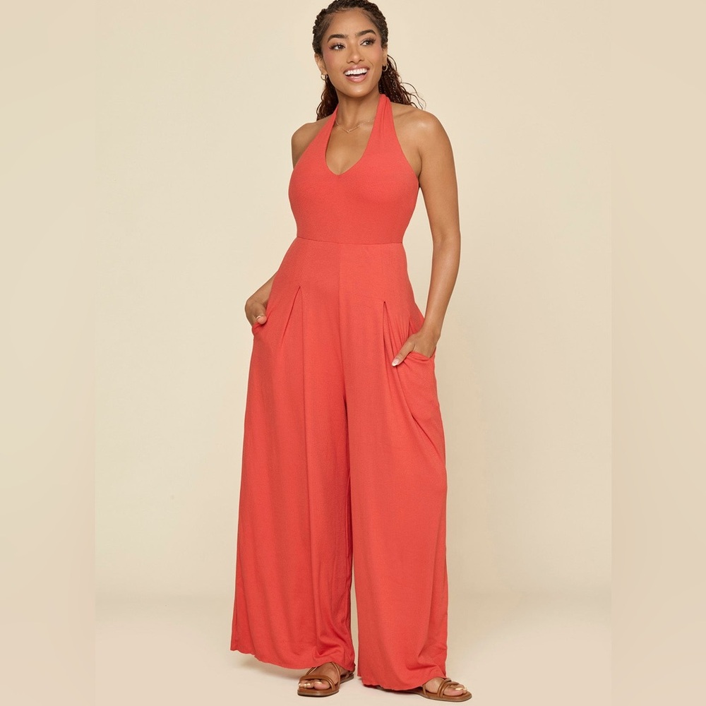NWT PopFlex Halter Go with the Flow ribbed wide leg   Jumpsuit- M/ reg- Cayenne